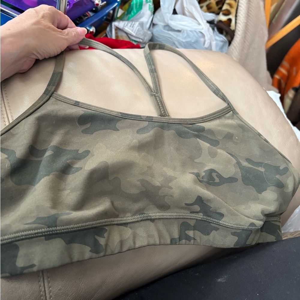 Lululemon Flow Y Bra IV Savasana Camo 20cm Fatigue Green Size 10.  Exc Cond.